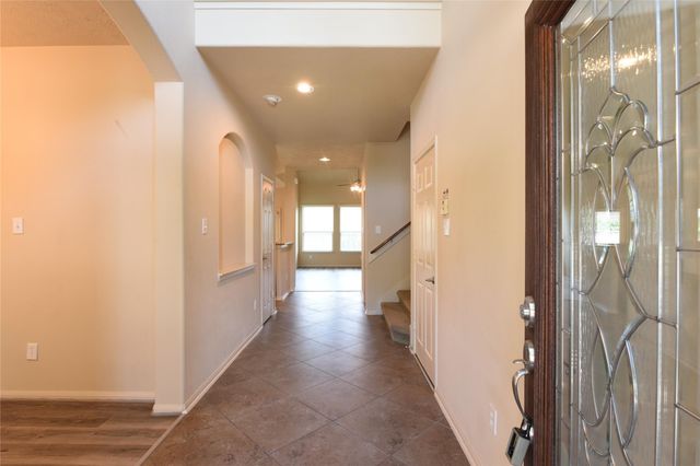 118 E Lasting Spring Circle, Spring, TX 77389