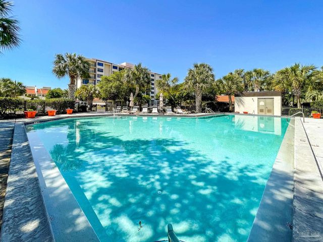 106 Port Royal Way, Pensacola, FL 32502