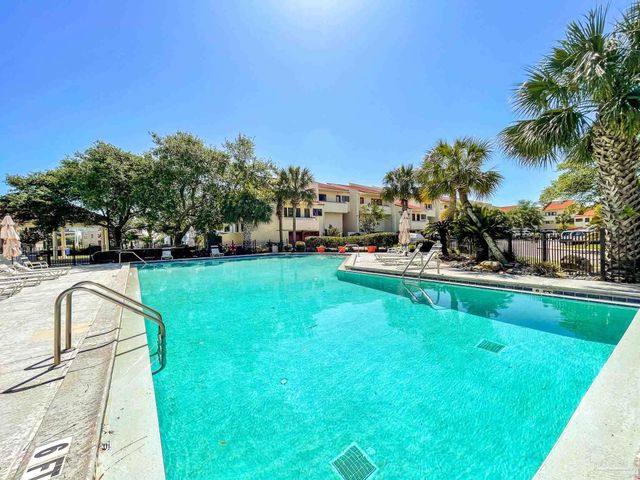 106 Port Royal Way, Pensacola, FL 32502