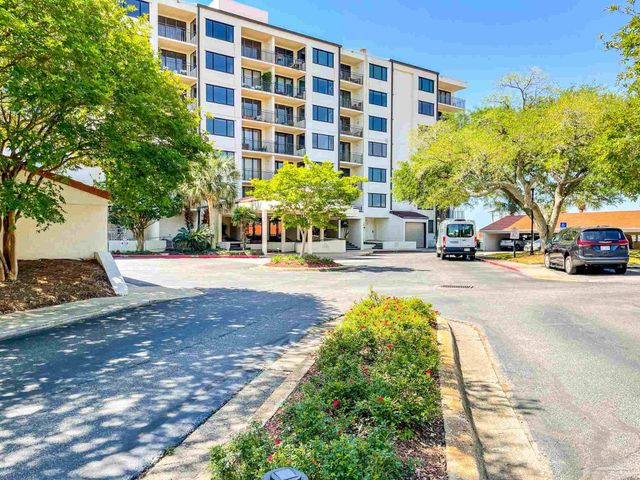 106 Port Royal Way, Pensacola, FL 32502