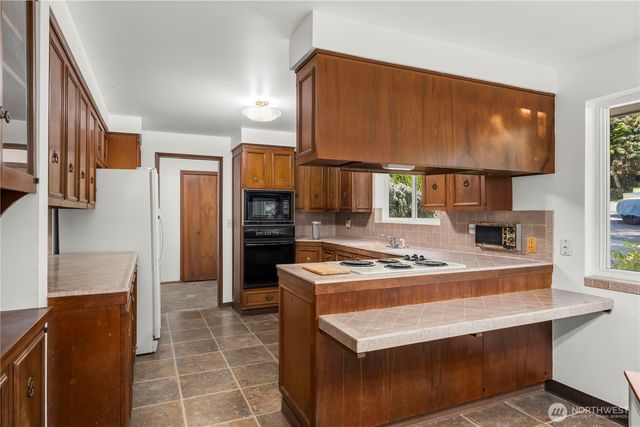 29903 Marine View Drive SW, Federal Way, WA 98023