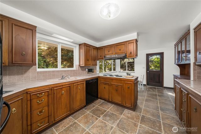 29903 Marine View Drive SW, Federal Way, WA 98023