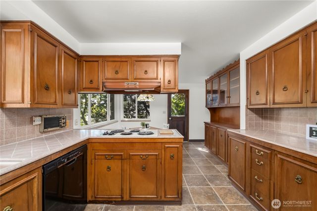 29903 Marine View Drive SW, Federal Way, WA 98023