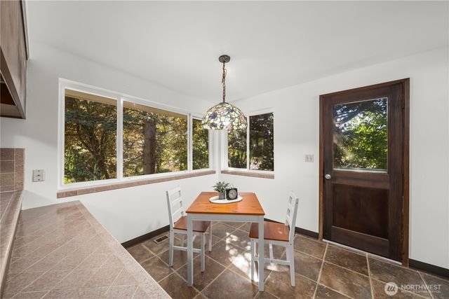 29903 Marine View Drive SW, Federal Way, WA 98023
