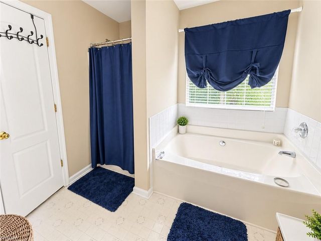 2001 Woodshire WAY, Suffolk, VA 23434