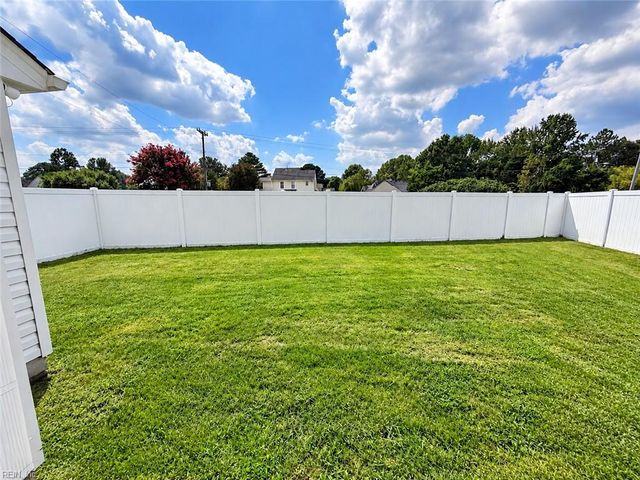 2001 Woodshire WAY, Suffolk, VA 23434
