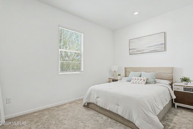 10831 N Stonebridge Drive, Tucson, AZ 85742