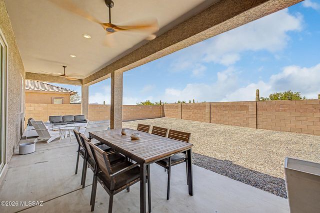 10831 N Stonebridge Drive, Tucson, AZ 85742