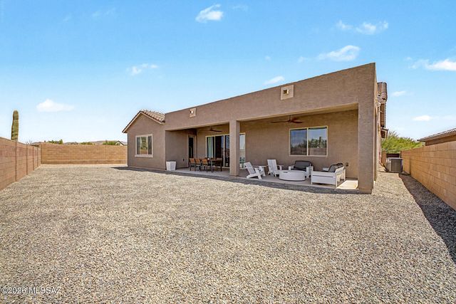 10831 N Stonebridge Drive, Tucson, AZ 85742