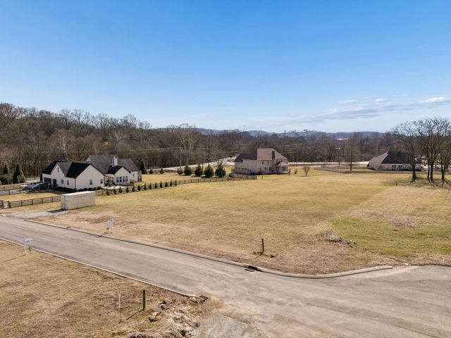 103 Heirloom Lane, Columbia, TN 38401