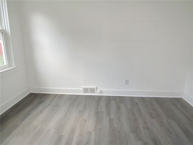 111 Minooka St, Carrick, PA 15210