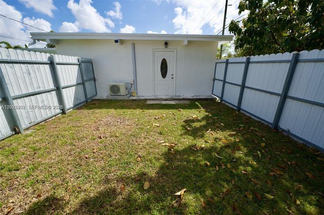 10381 SW 32nd Street 10381, Miami, FL 33165