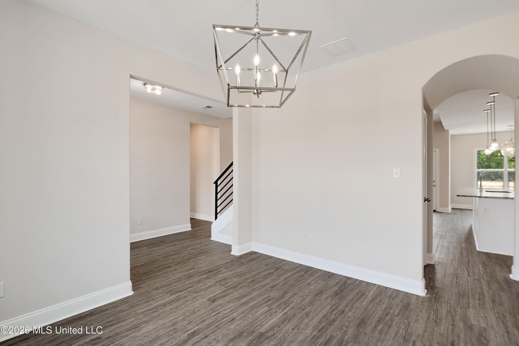 365 Centerline Roper Loop, Byhalia, MS 38611 — photo 5