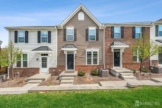 1306 English Lane, Parlin, NJ 08859