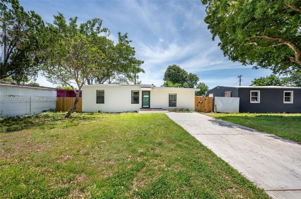 2106 Plunkett Court, Hollywood, FL 33020