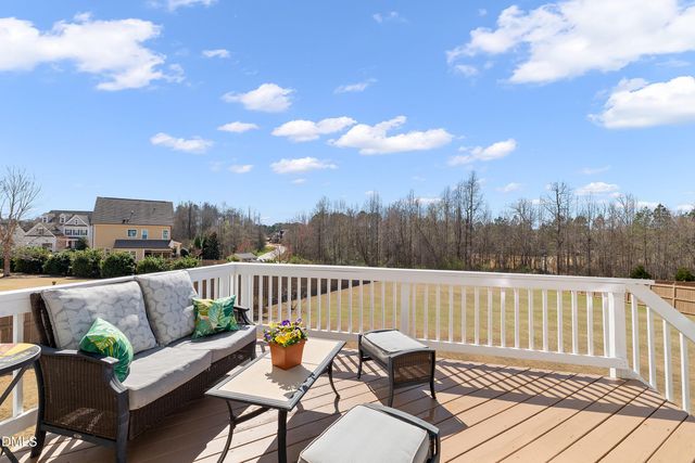 3317 Heathrowe Grove Court, Fuquay Varina, NC 27526