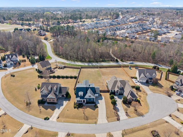 3317 Heathrowe Grove Court, Fuquay Varina, NC 27526