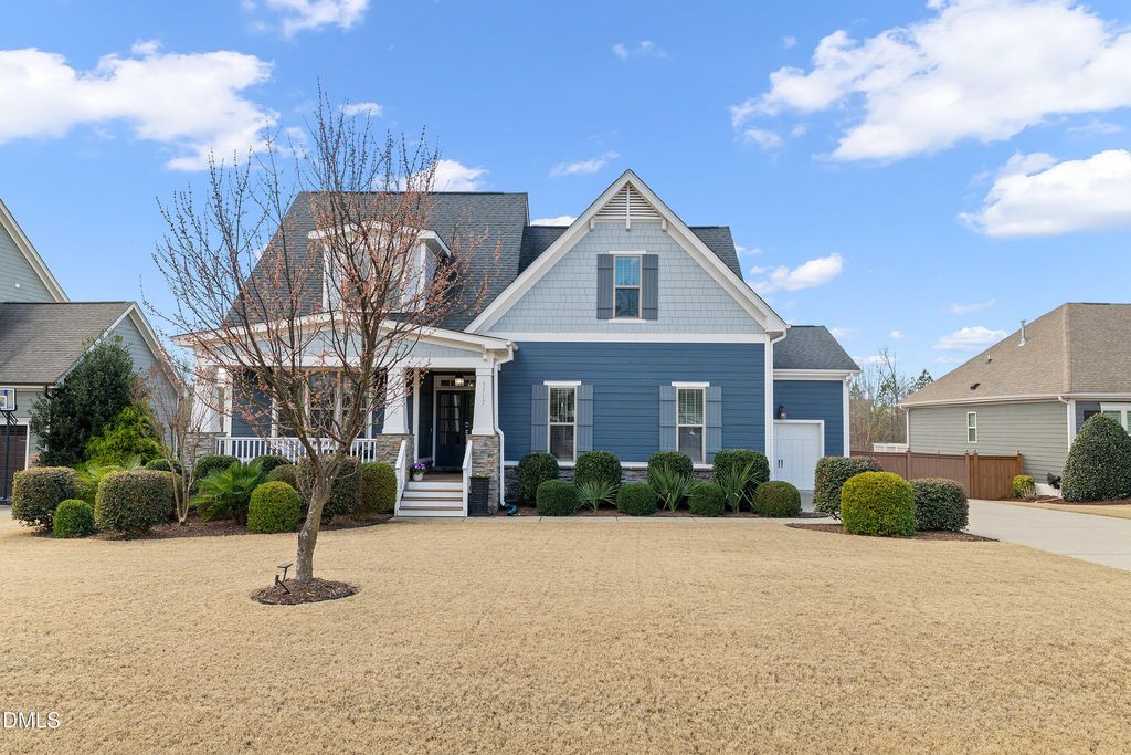 3317 Heathrowe Grove Court, Fuquay Varina, NC 27526