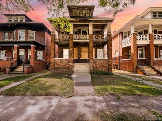 895 Blaine Street, Detroit, MI 48202