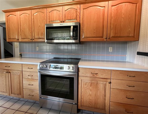 2118 W BROAD STREET, Tampa, FL 33604