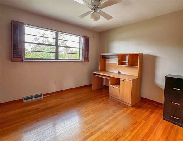 2118 W BROAD STREET, Tampa, FL 33604