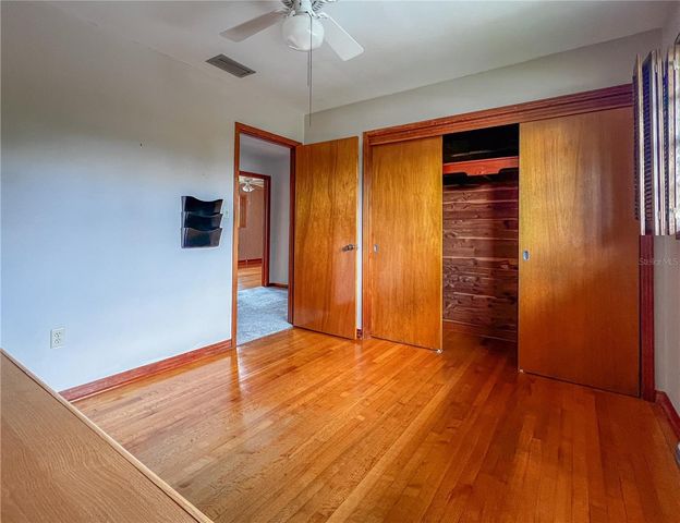 2118 W BROAD STREET, Tampa, FL 33604