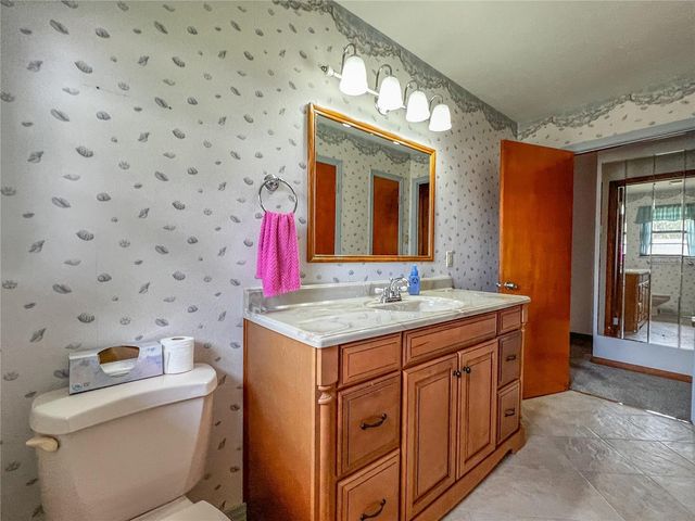 2118 W BROAD STREET, Tampa, FL 33604