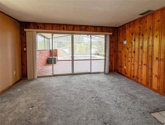 2118 W BROAD STREET, Tampa, FL 33604