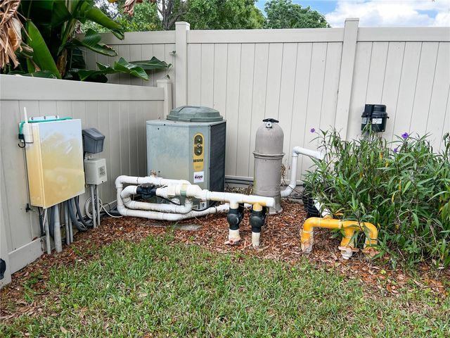 2118 W BROAD STREET, Tampa, FL 33604