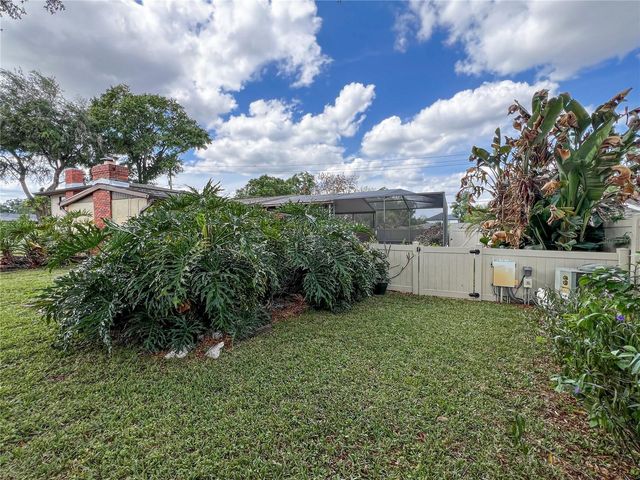 2118 W BROAD STREET, Tampa, FL 33604