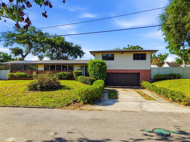 2118 W BROAD STREET, Tampa, FL 33604