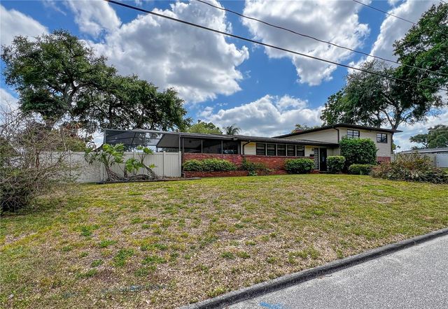 2118 W BROAD STREET, Tampa, FL 33604