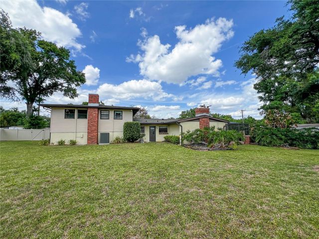 2118 W BROAD STREET, Tampa, FL 33604