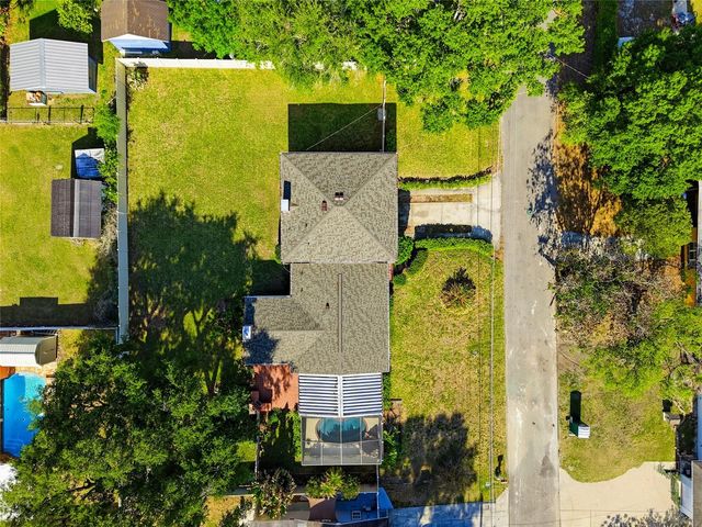 2118 W BROAD STREET, Tampa, FL 33604