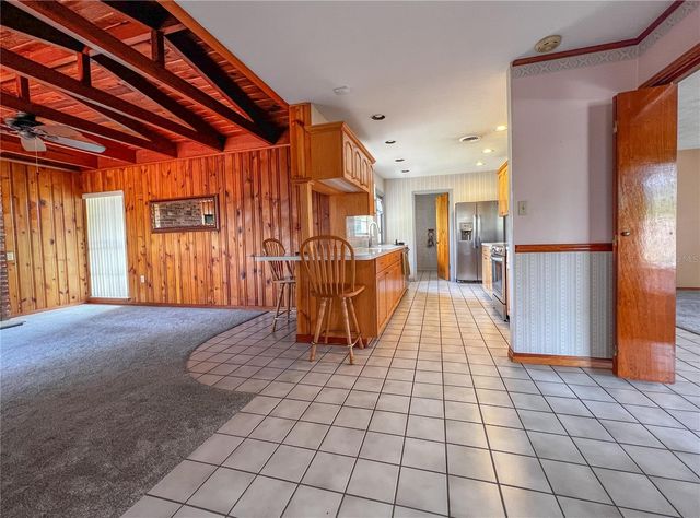 2118 W BROAD STREET, Tampa, FL 33604