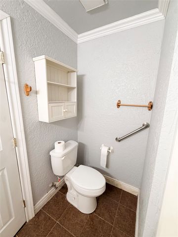 1304 Bellaire Street, Bowie, TX 76230