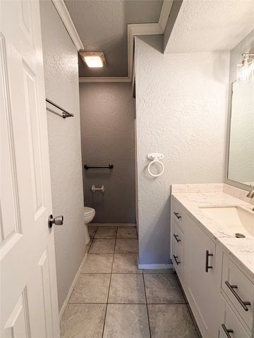 1304 Bellaire Street, Bowie, TX 76230
