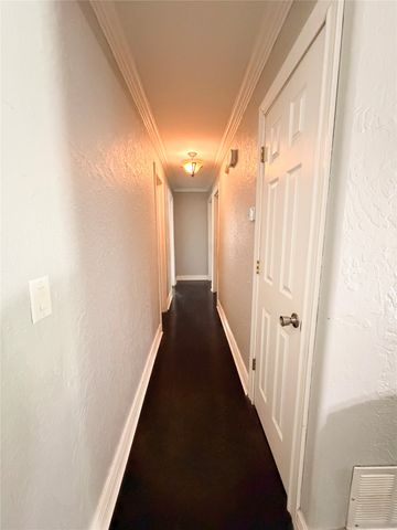1304 Bellaire Street, Bowie, TX 76230