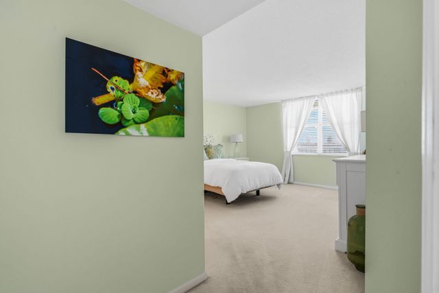 801 Lake Shore Drive 607, Lake Park, FL 33403