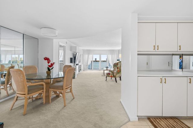 801 Lake Shore Drive 607, Lake Park, FL 33403