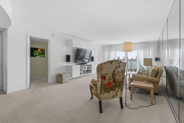 801 Lake Shore Drive 607, Lake Park, FL 33403