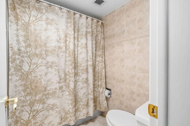 801 Lake Shore Drive 607, Lake Park, FL 33403