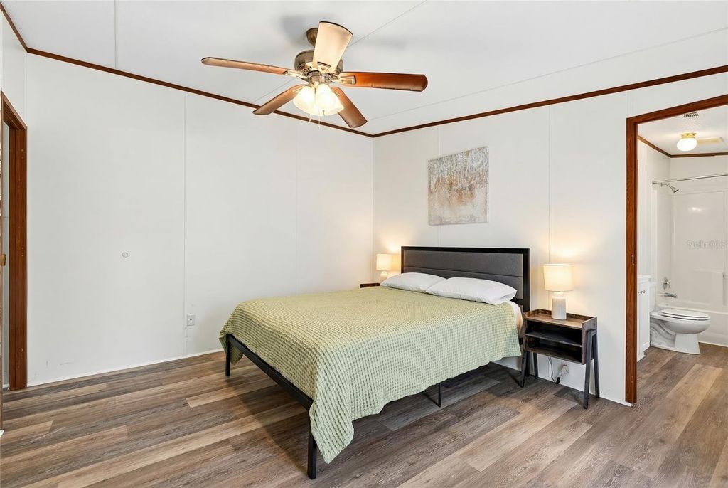 Image 41 of property listing at 10427 NW 8TH LANE, Ocala, FL 34482