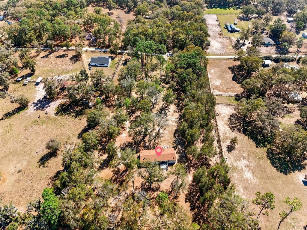 Image 56 of property listing at 10427 NW 8TH LANE, Ocala, FL 34482