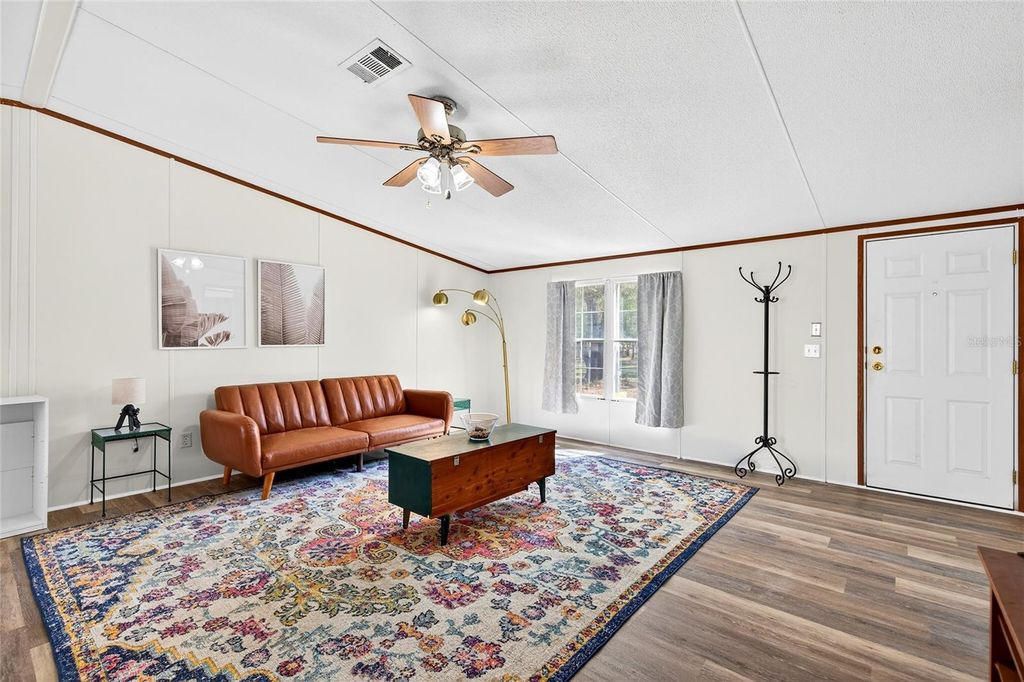 Image 9 of property listing at 10427 NW 8TH LANE, Ocala, FL 34482