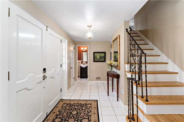 5892 Lorene Dr, Bethel Park, PA 15102
