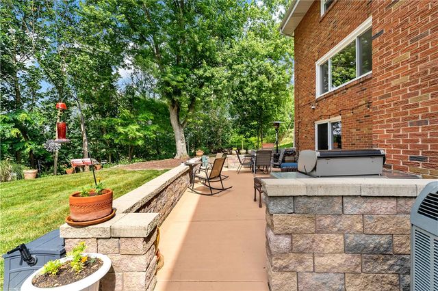 5892 Lorene Dr, Bethel Park, PA 15102