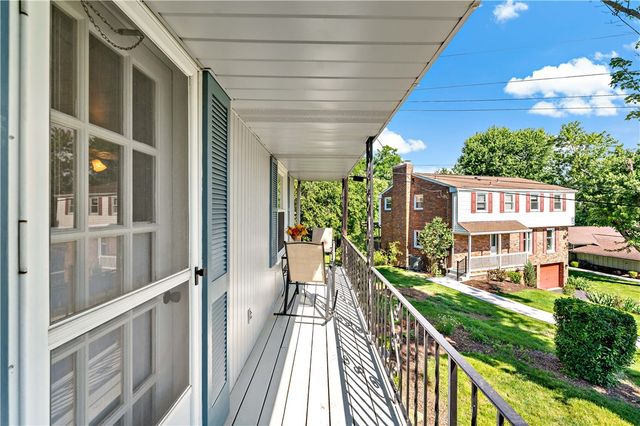 5892 Lorene Dr, Bethel Park, PA 15102