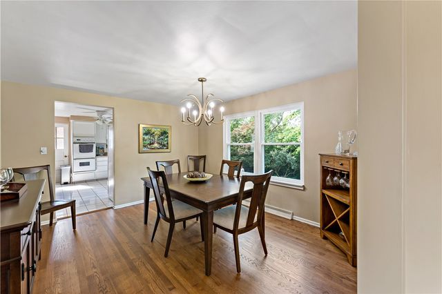 5892 Lorene Dr, Bethel Park, PA 15102