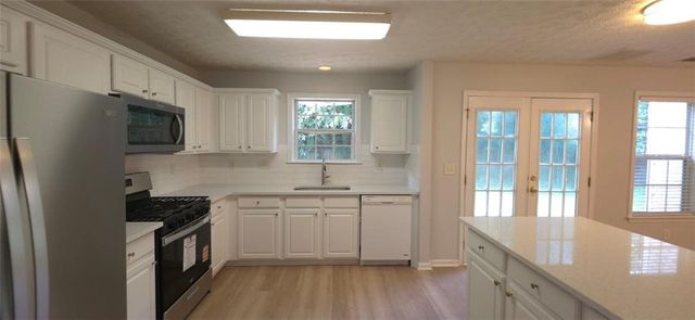 3458 Hill Pond Drive NE, Buford, GA 30519